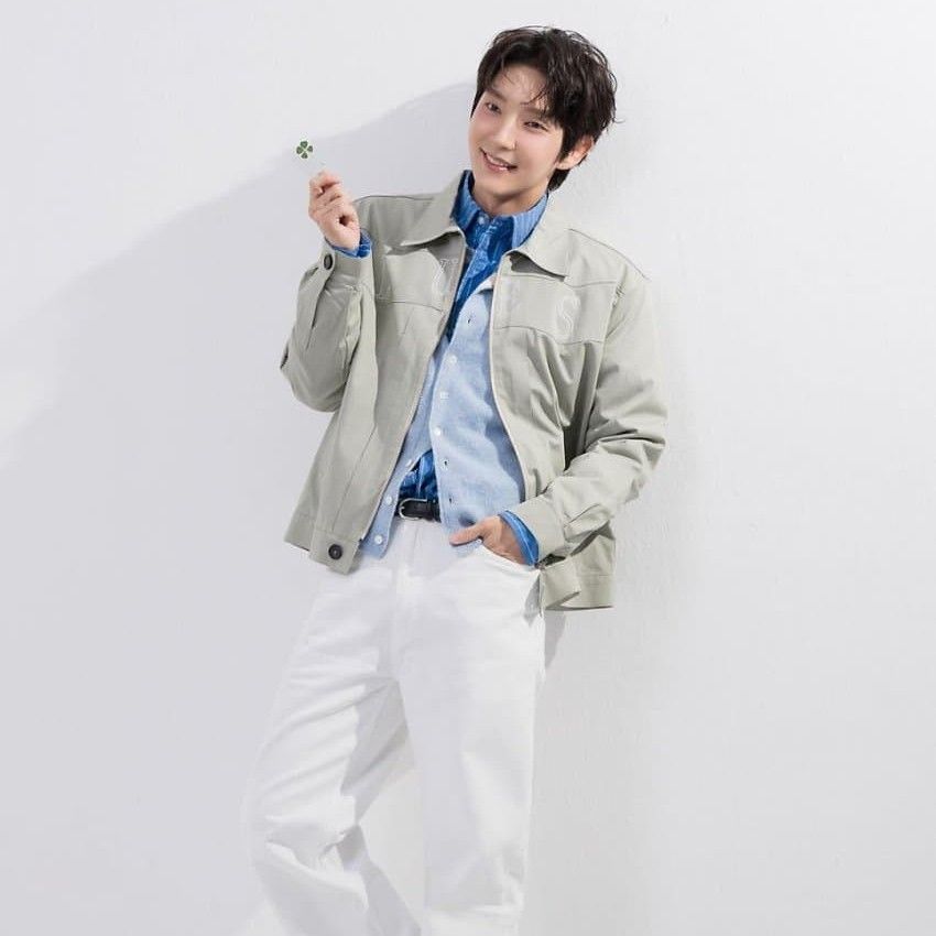 Foto terbaru dari Lee Joongi