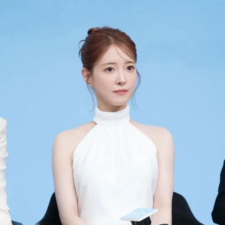 A moment captured by a fan of Lee Seyoung