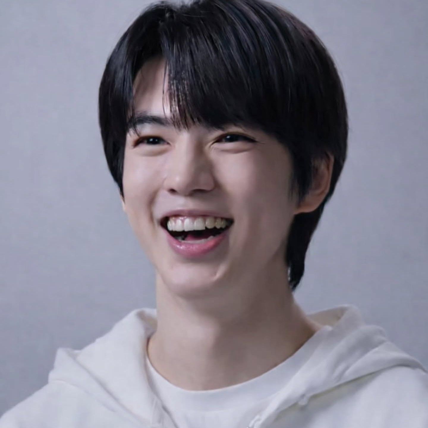 Behind-the-scenes cut of Cha Junhwan