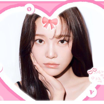 Behind-the-scenes cut of Kim Sejeong