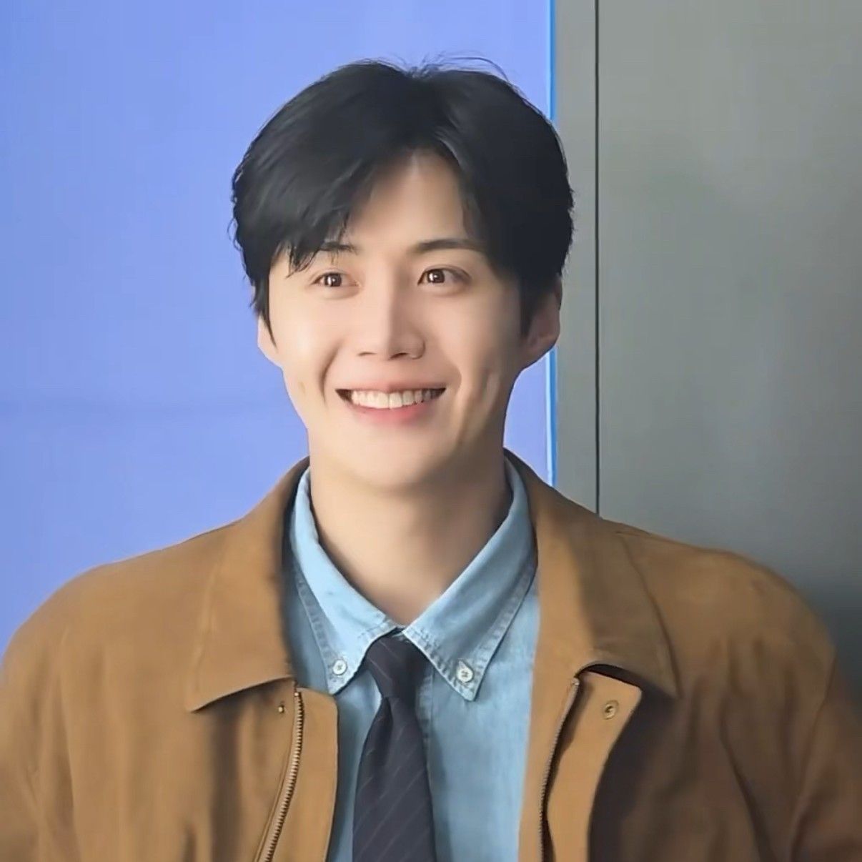 Behind-the-scenes cut of Kim Seonho