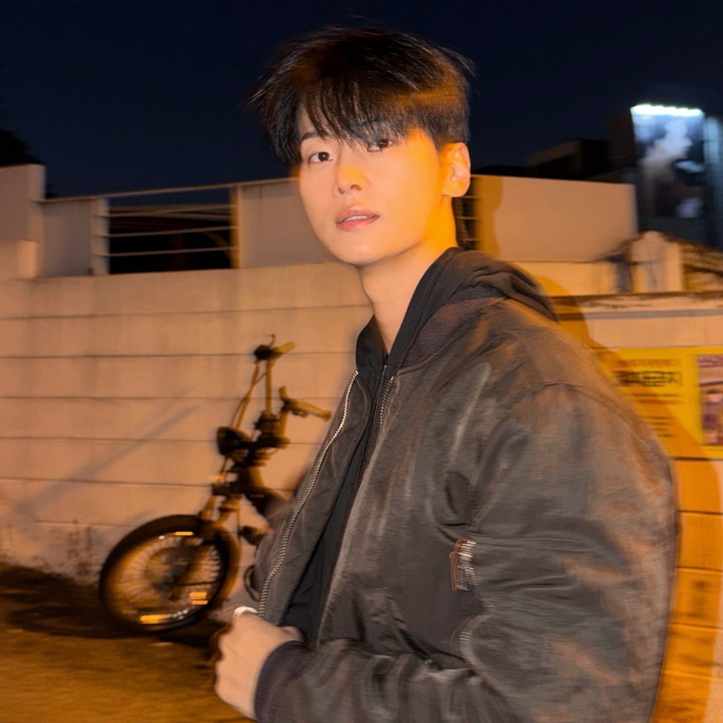 A moment captured by a fan of Cha Hakyeon (N)