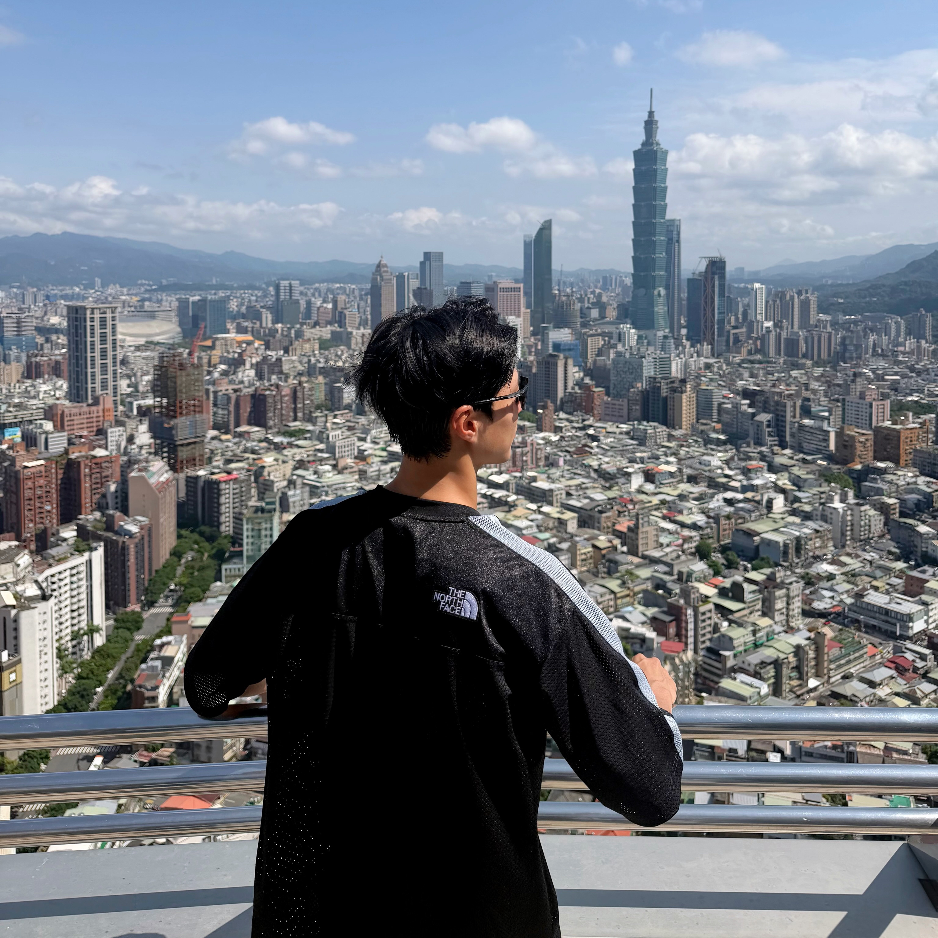 Latest photo of Park Bogum