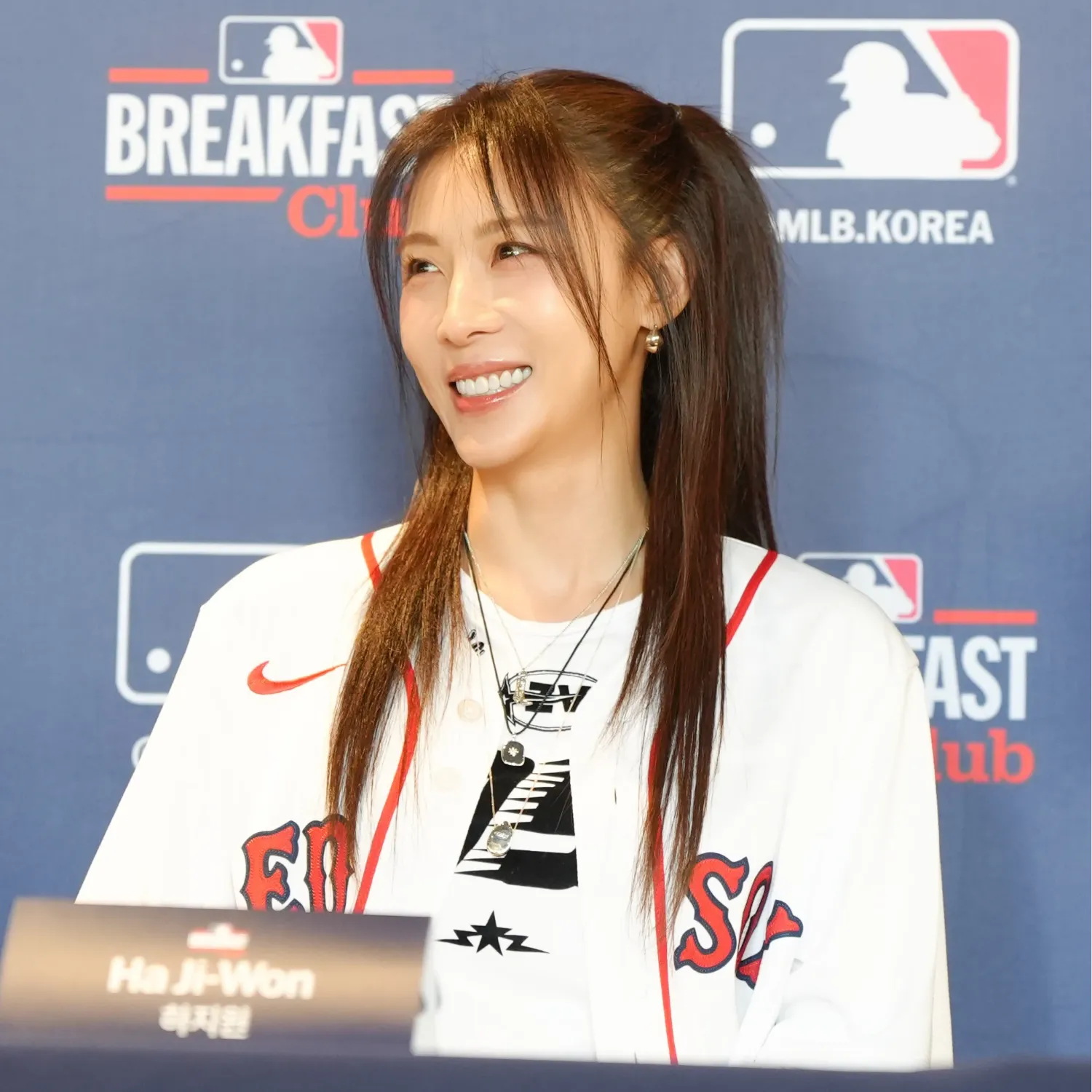 Latest photo of Ha Jiwon