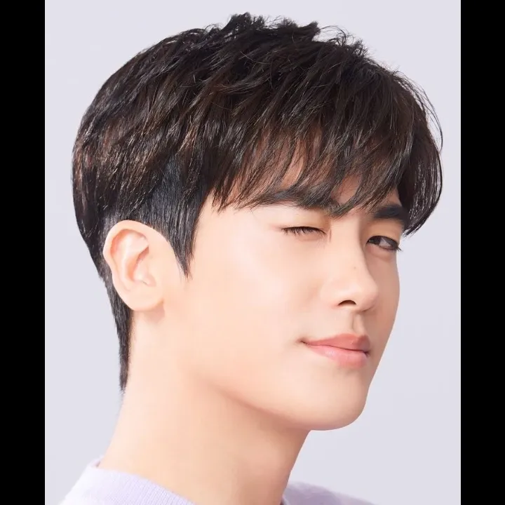 Latest photo of Park Hyungsik