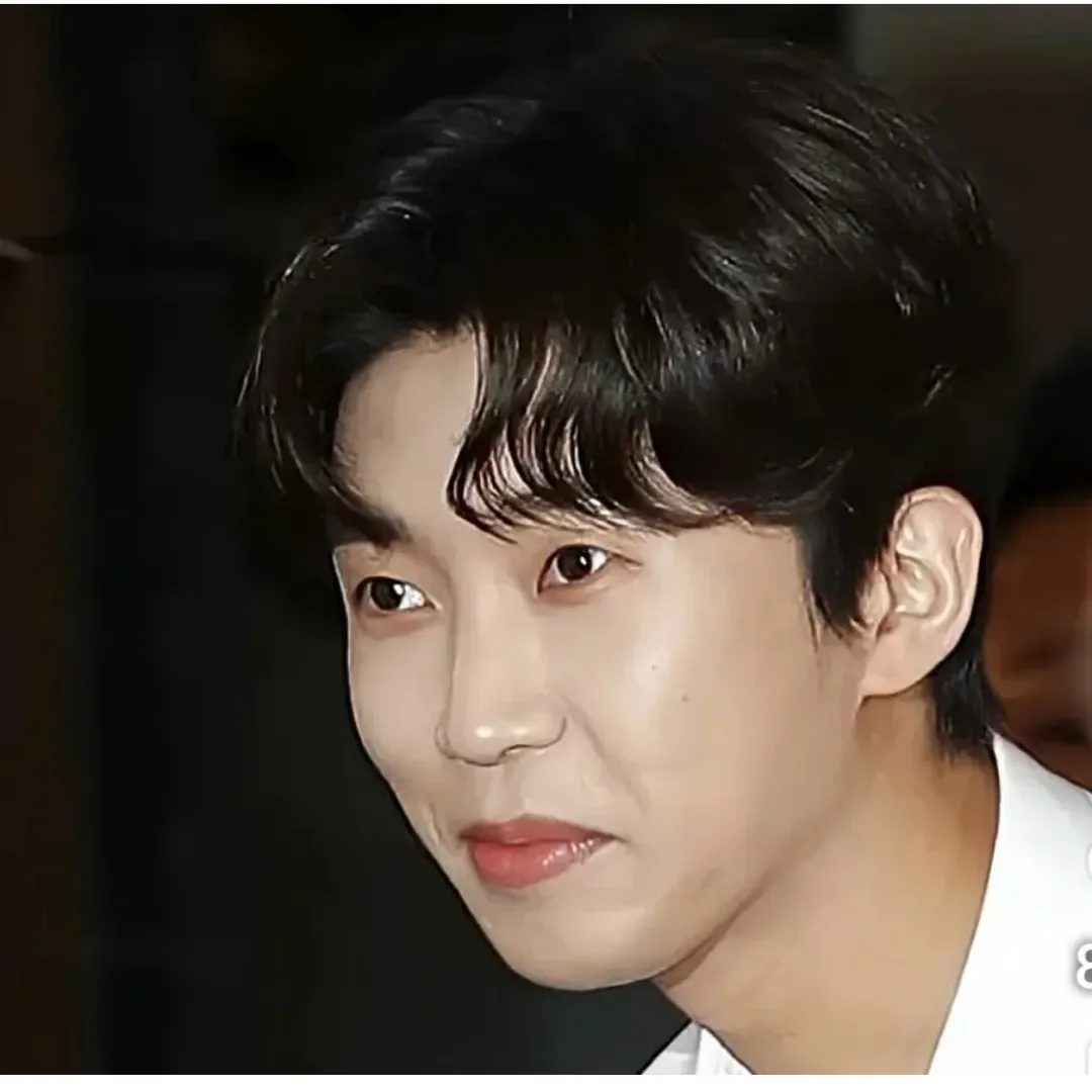 Cuplikan di balik layar dari Lim Youngwoong