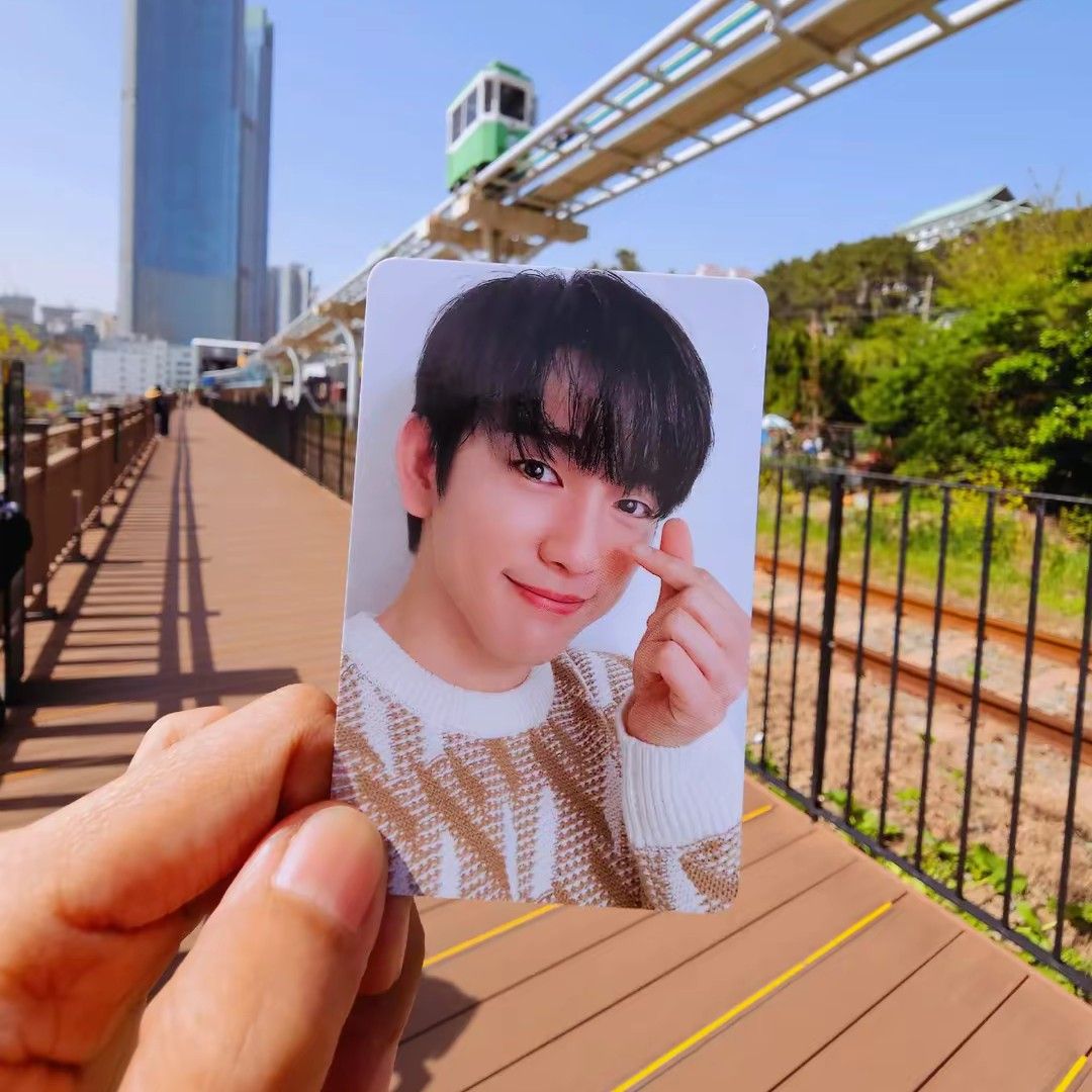 Latest photo of Park Jinyoung