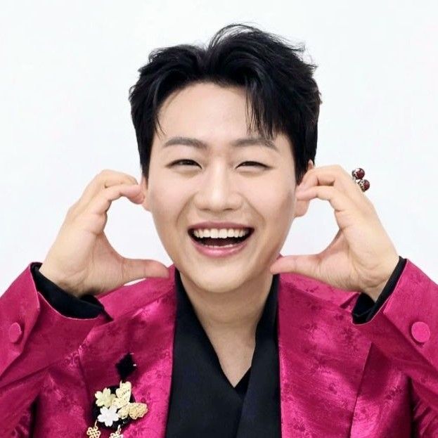 Behind-the-scenes cut of Min Soohyun