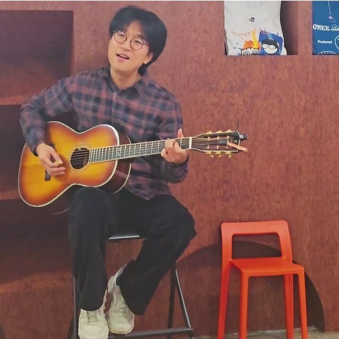 A moment captured by a fan of Bak Changgeun