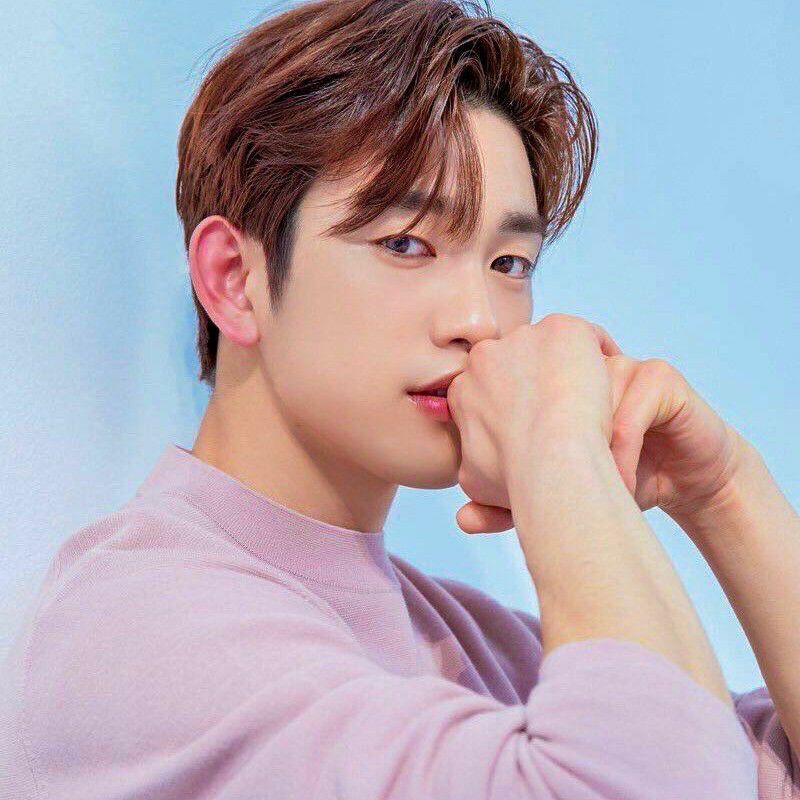 Latest photo of Park Jinyoung