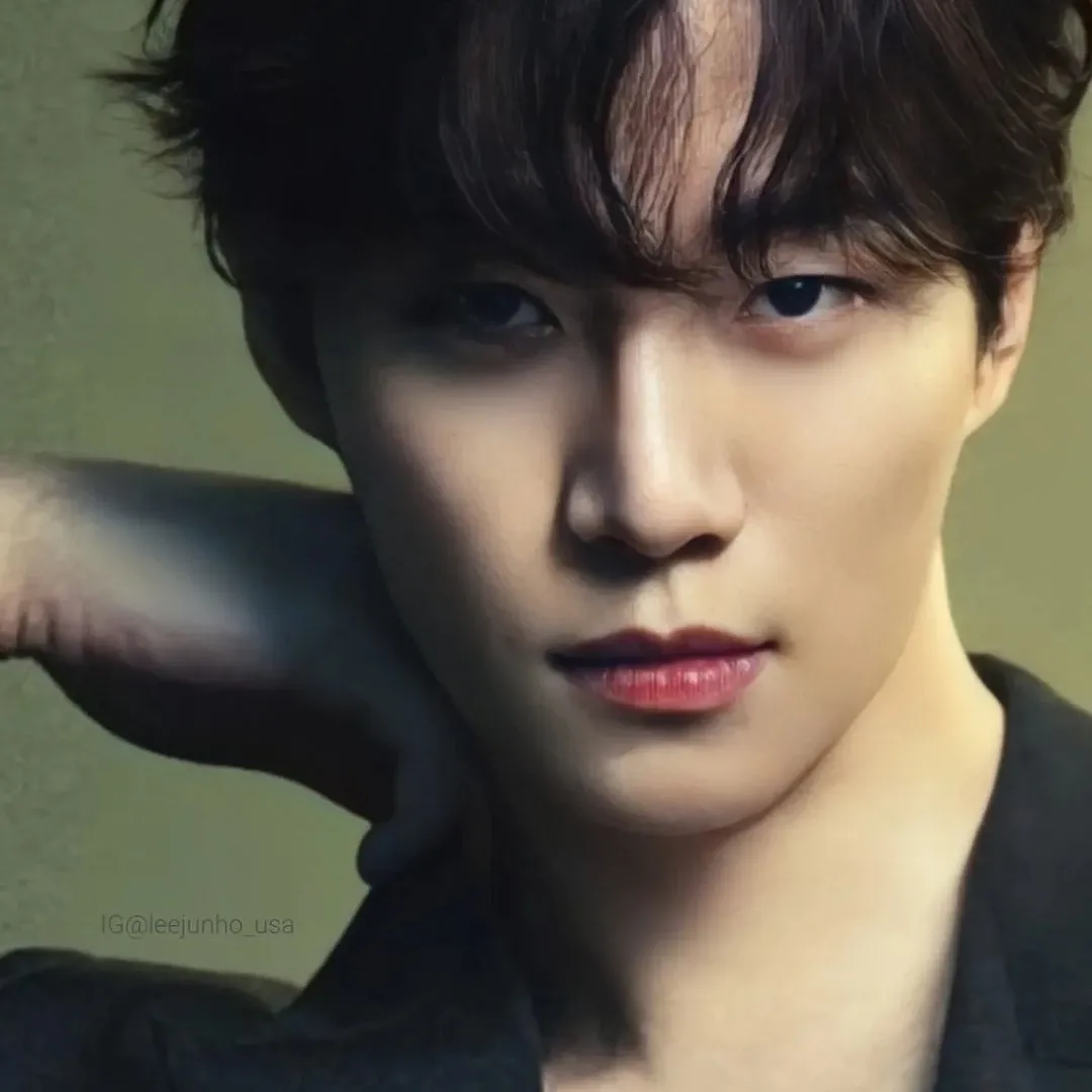 Foto terbaru dari Lee Junho