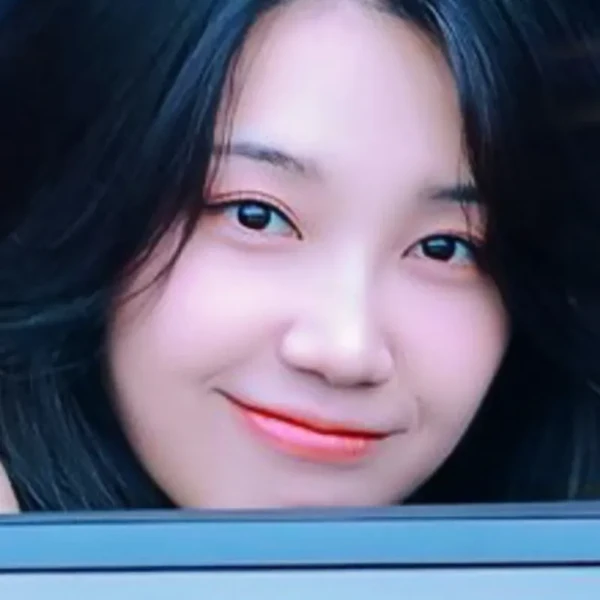 Popular profile image of Jung Eunji selected by vote