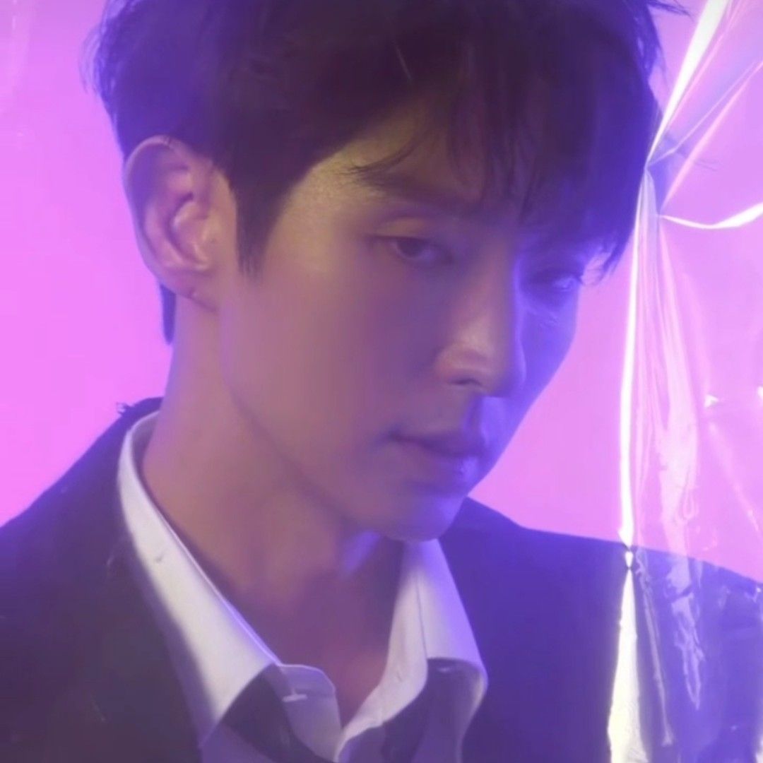 Latest photo of Lee Joongi