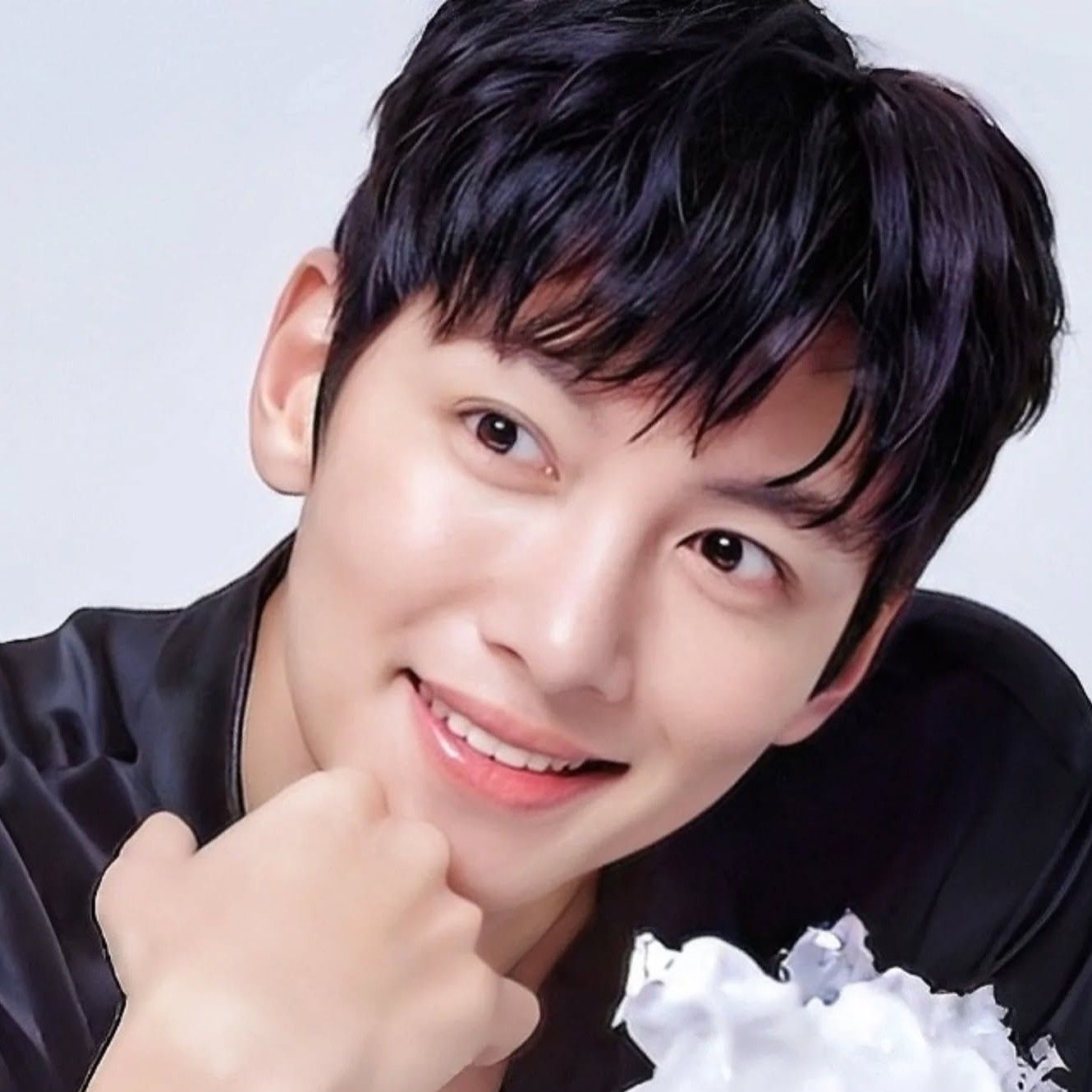 Behind-the-scenes cut of Ji Changwook