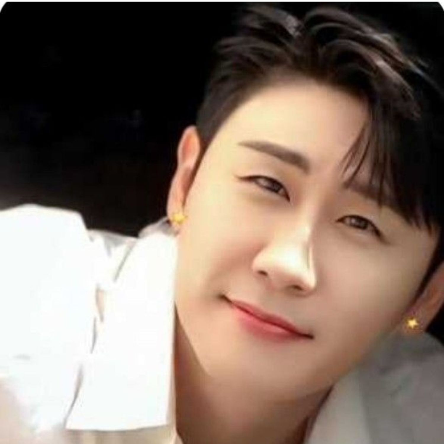 영탁의 비하인드 컷