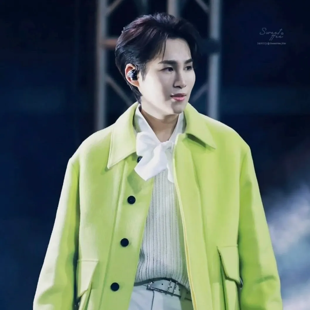 A moment captured by a fan of Kim Heejae