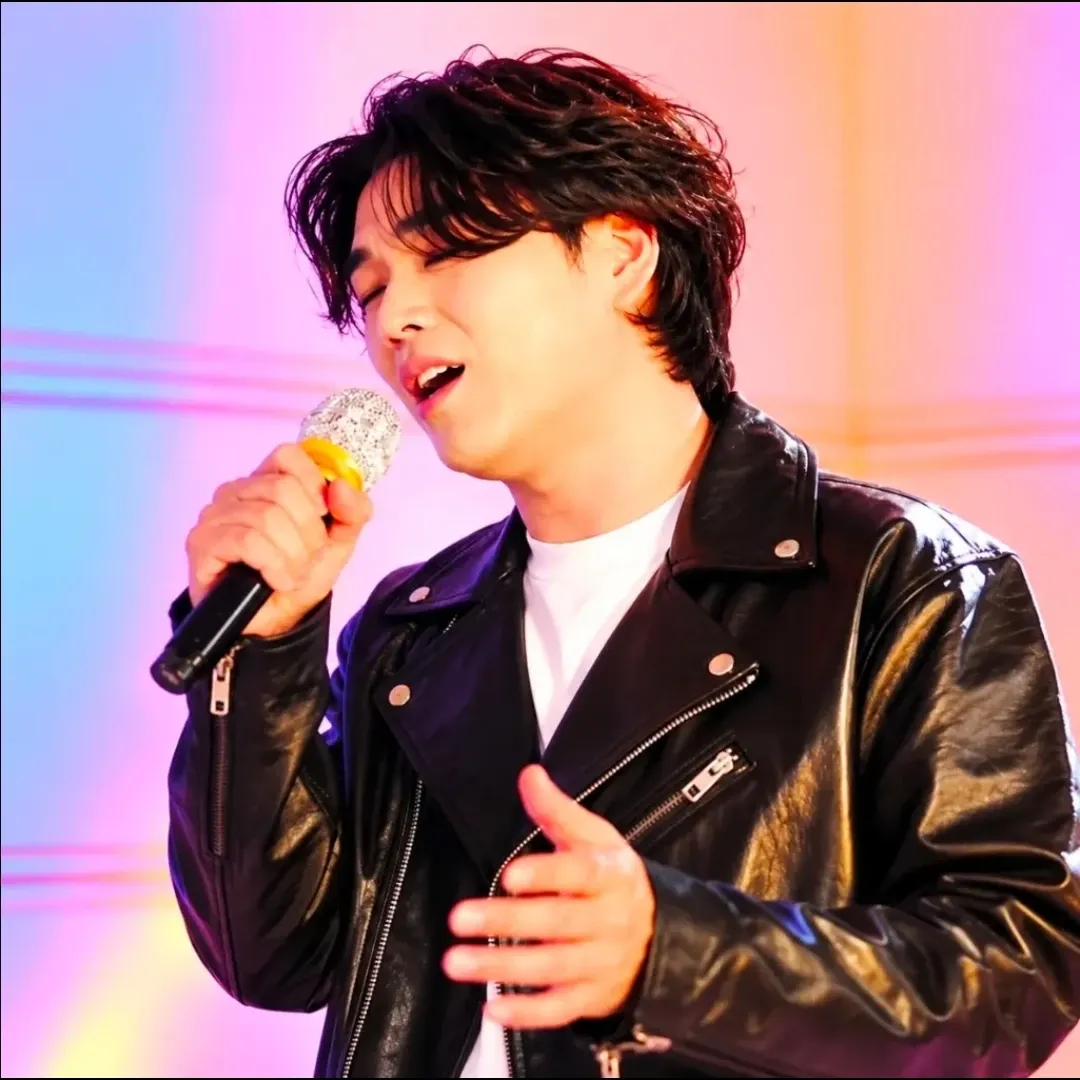 A moment captured by a fan of Hwang Youngwoong