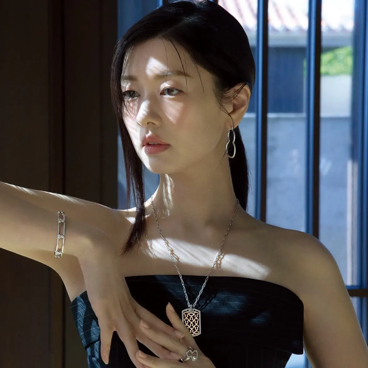Recent activity shot of Jung Somin