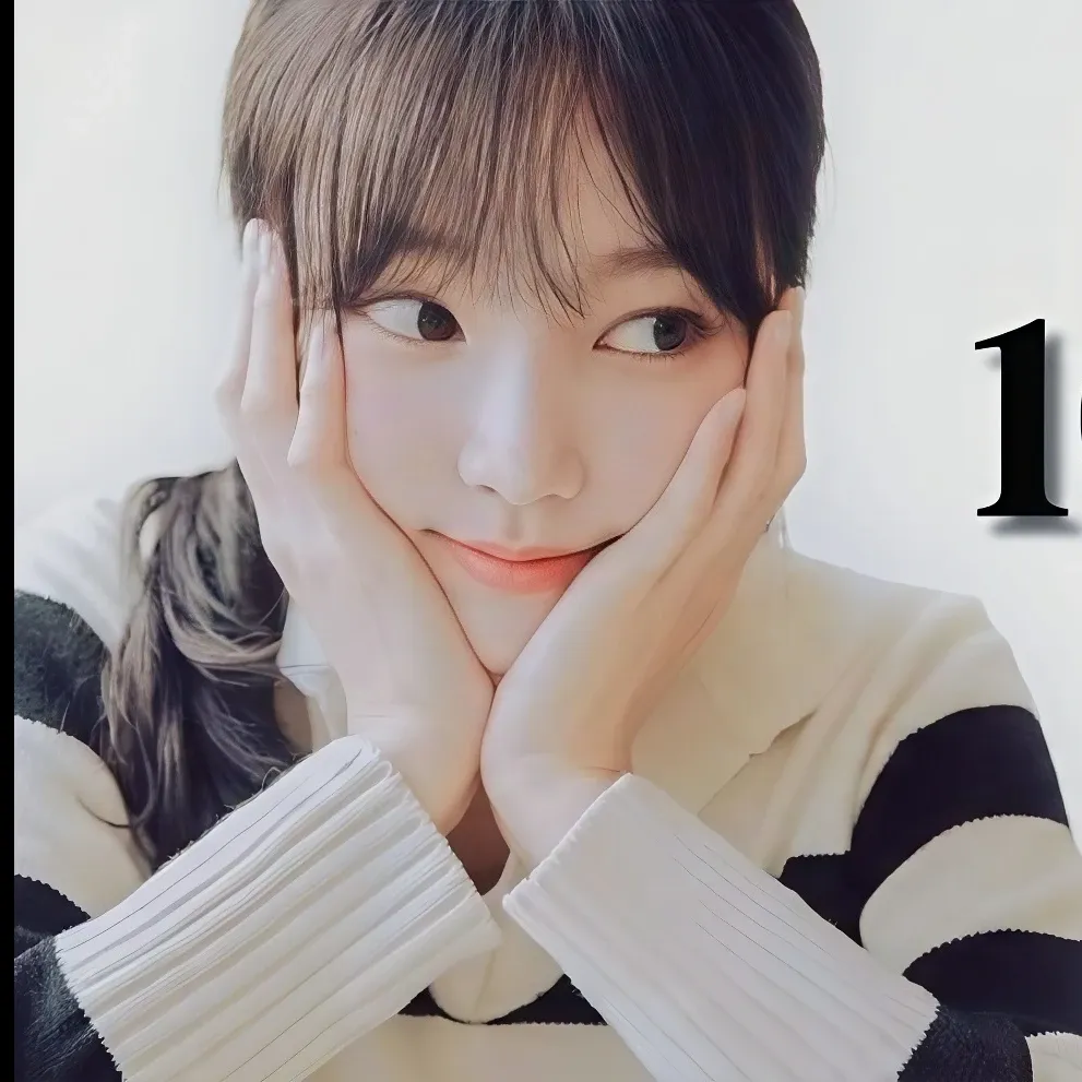 A moment captured by a fan of Yeonwoo