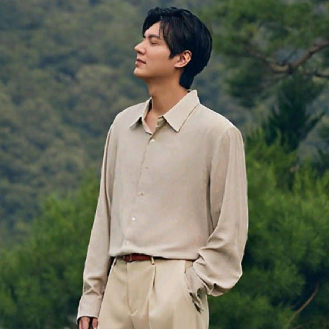 イ・ミンホの最近の活動ショット