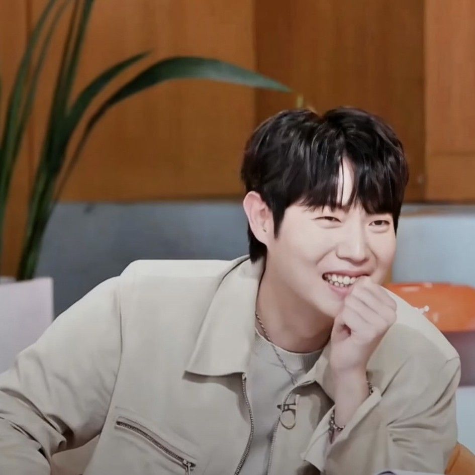 Recent activity shot of Son Taejin