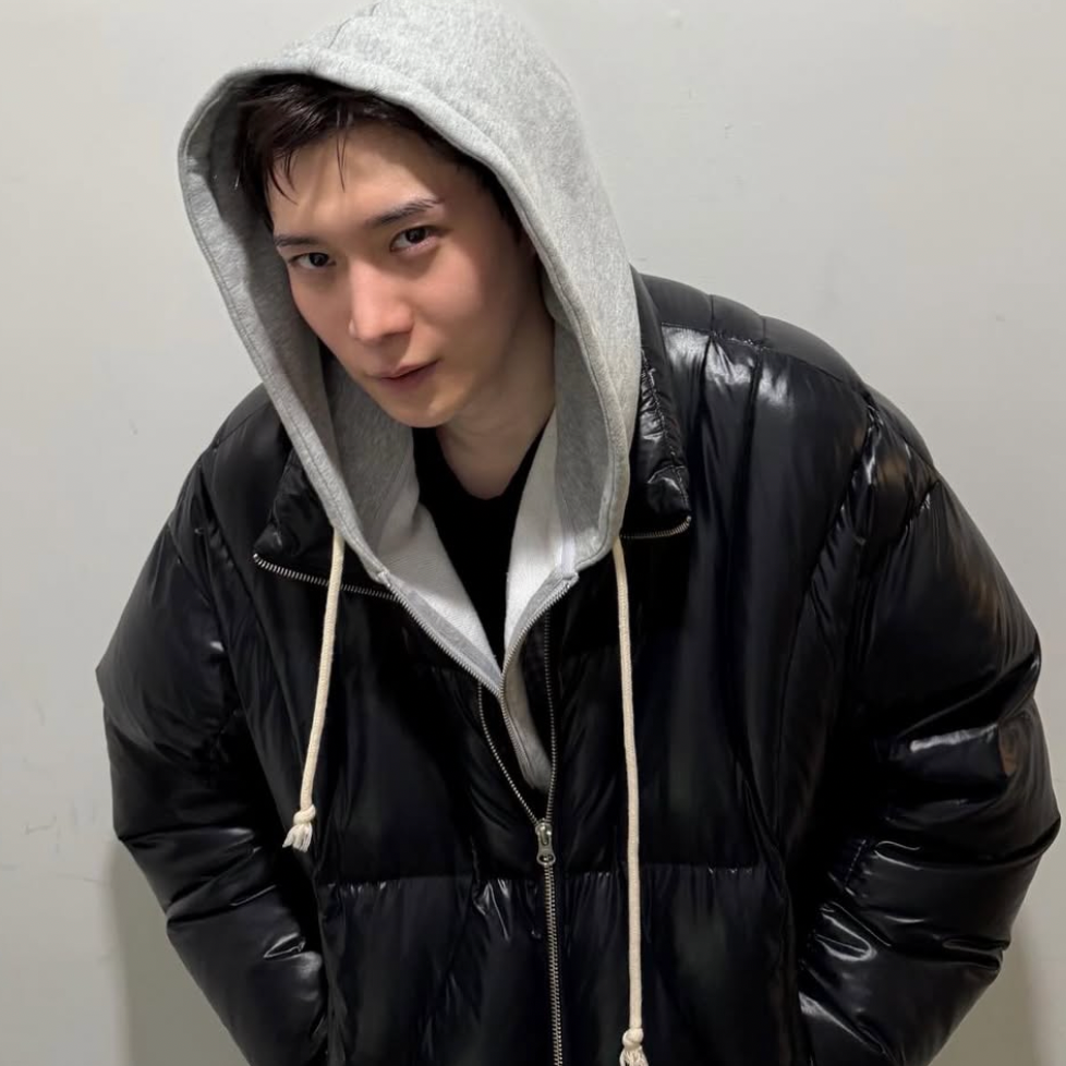 Behind-the-scenes cut of Kim Youngdae