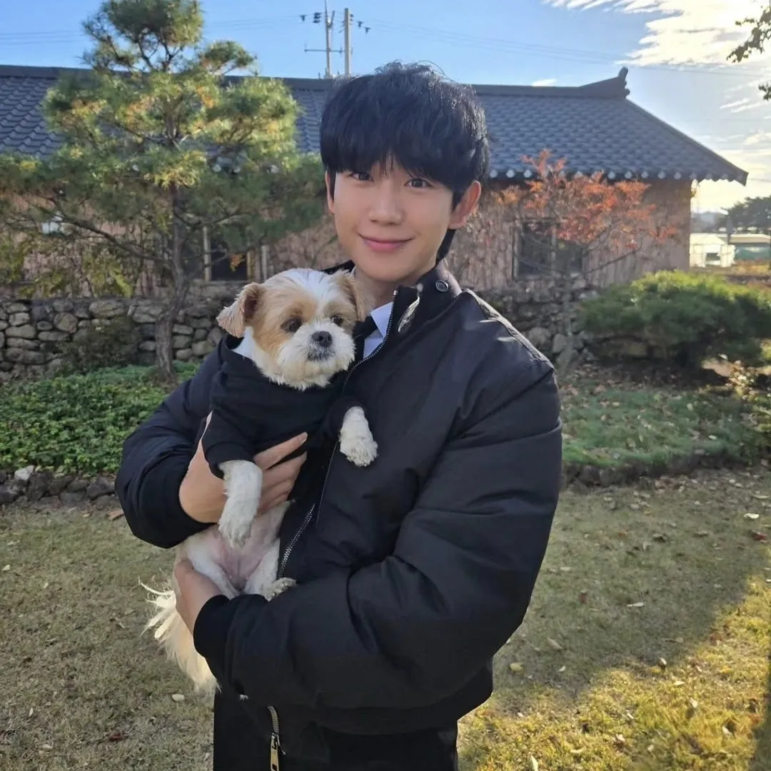 Recent activity shot of Jung Haein