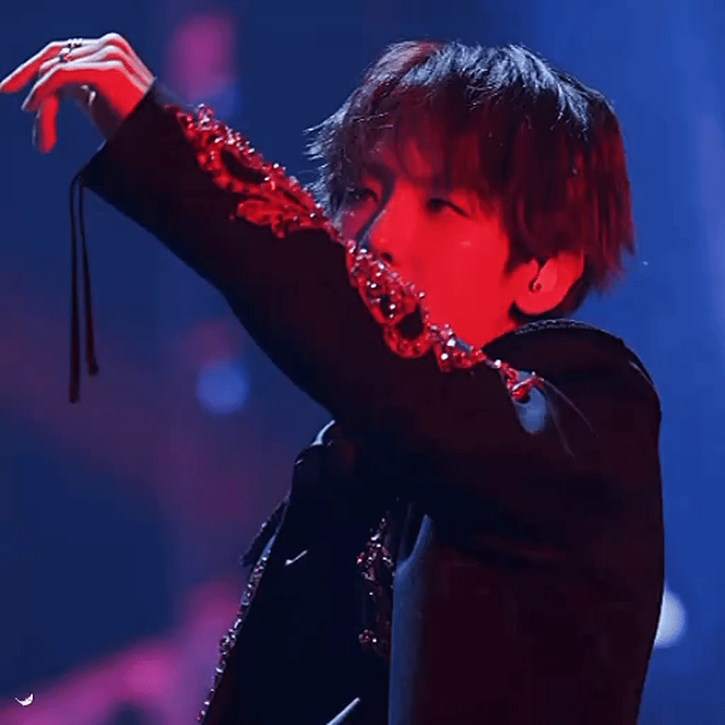 A moment captured by a fan of Yoon Soyang