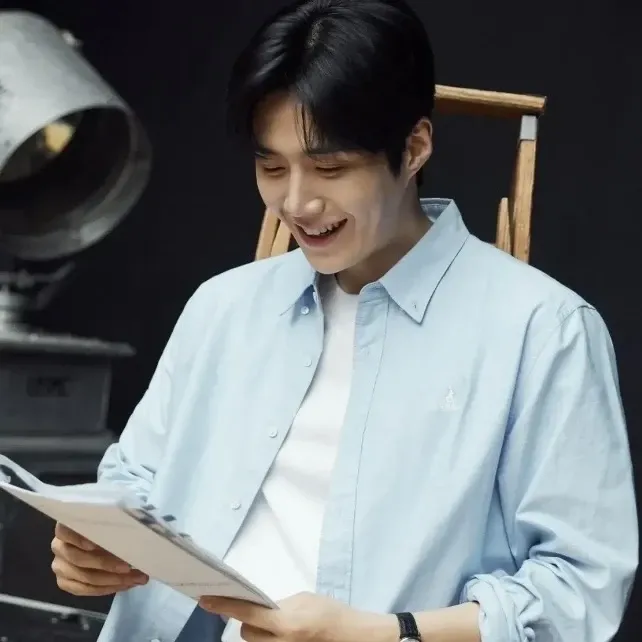 Behind-the-scenes cut of Kim Seonho
