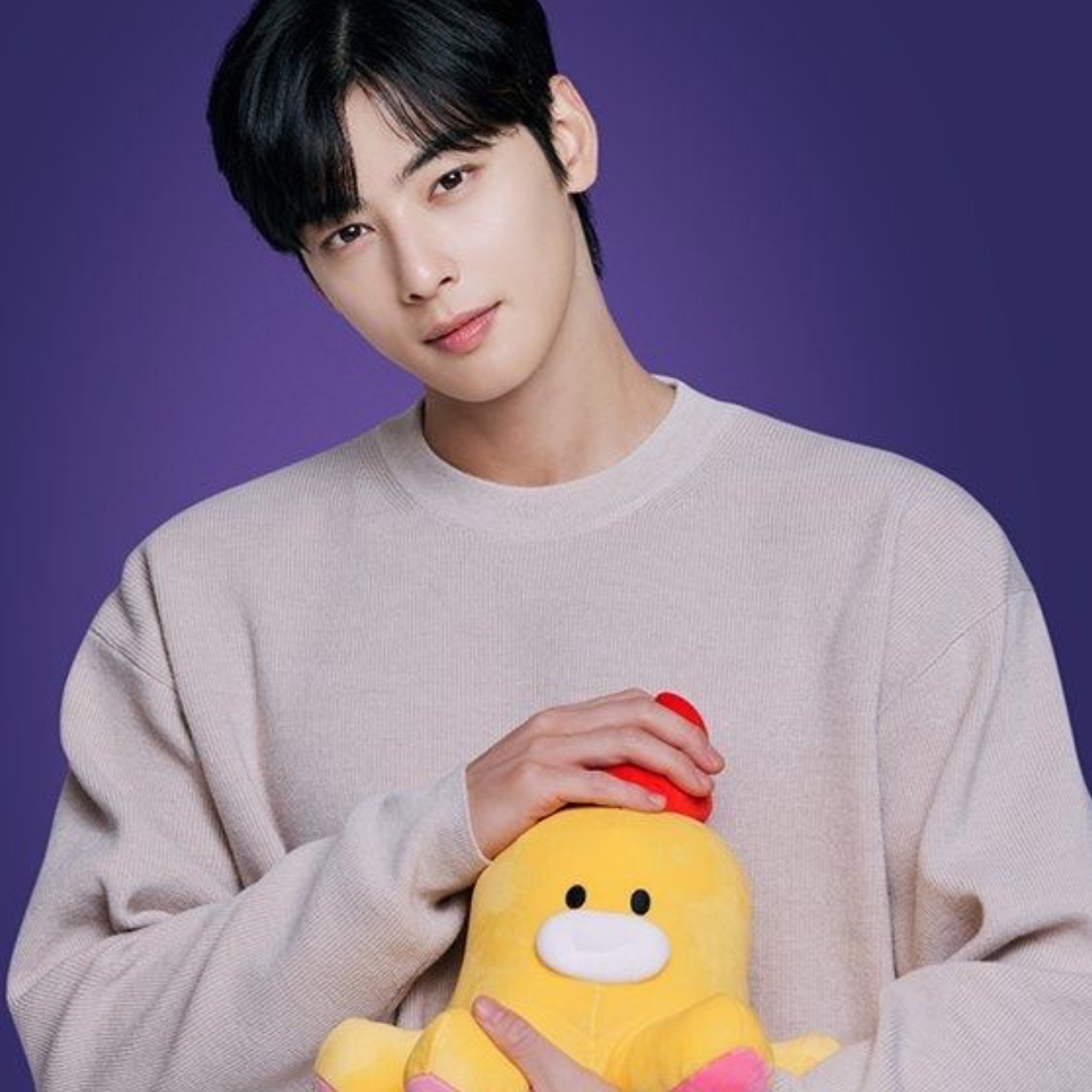 Behind-the-scenes cut of Cha Eunwoo