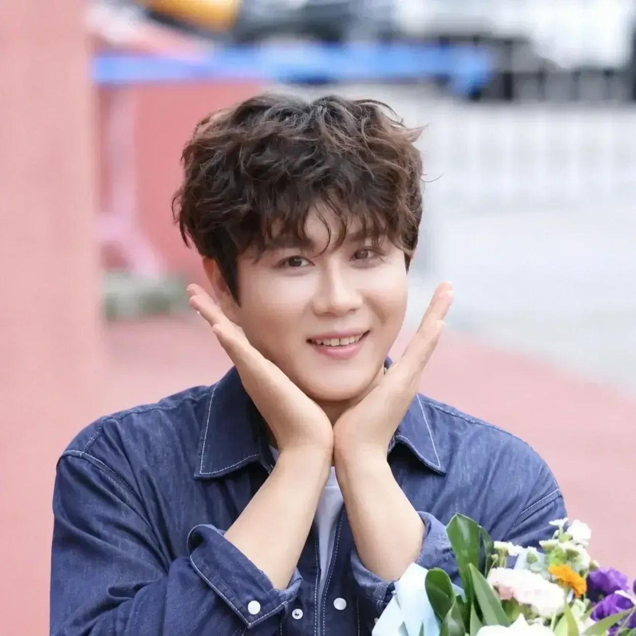 Behind-the-scenes cut of Jin Haesung