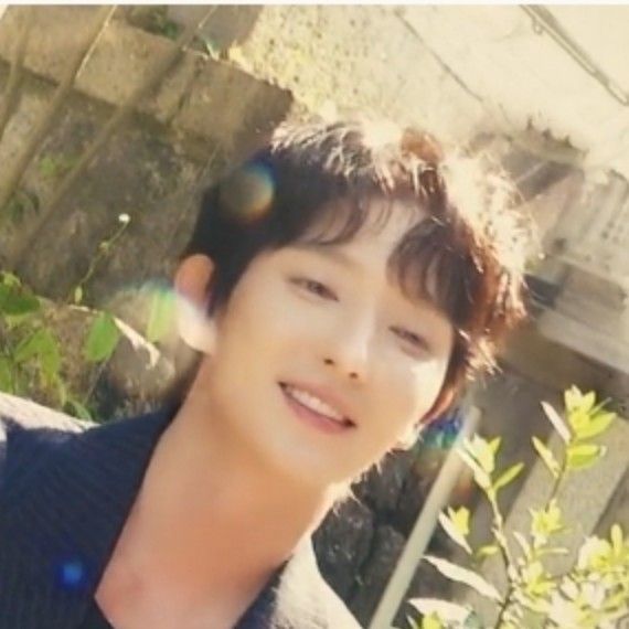 Recent activity shot of Lee Joongi