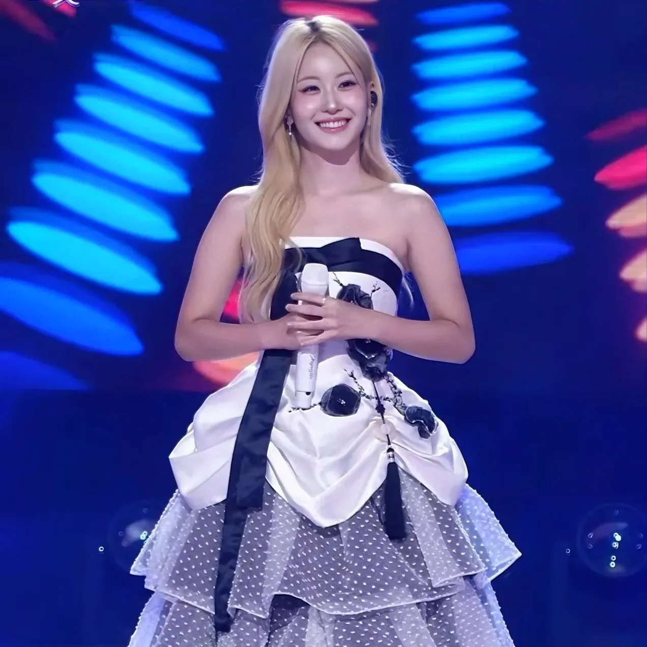 Recent activity shot of Oh Yujin
