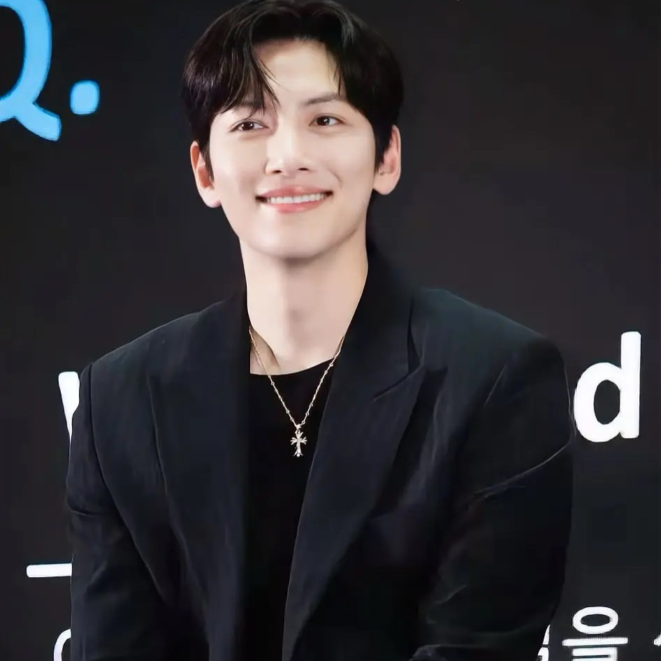 チ・チャンウクの最近の活動ショット