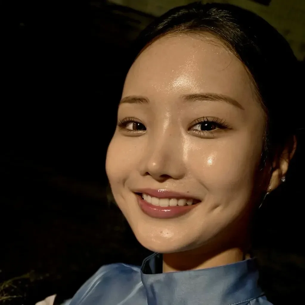 Recent activity shot of Kim Soyeon (2004)