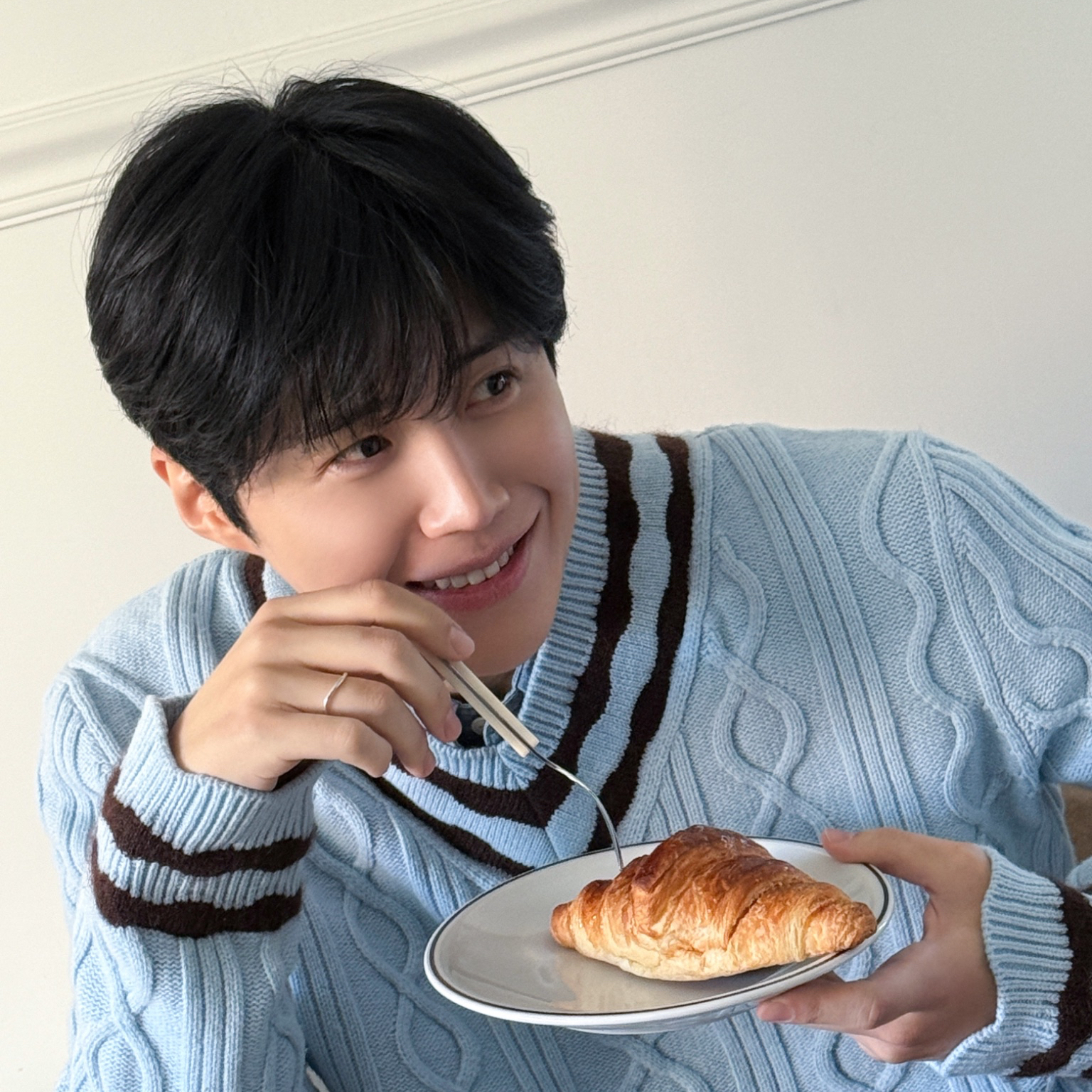 Behind-the-scenes cut of Kim Seonho