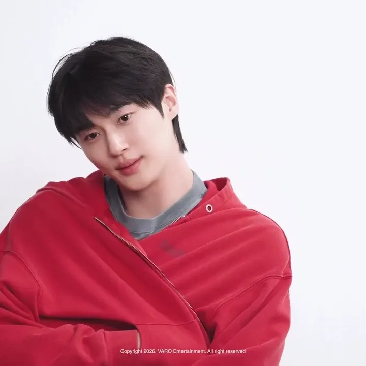 Latest photo of Byeon Wooseok