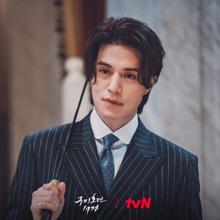 Recent activity shot of Lee Dongwook