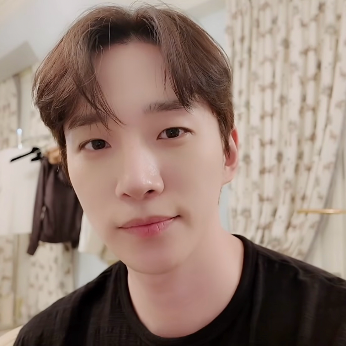 Foto kegiatan terbaru dari Lee Junho