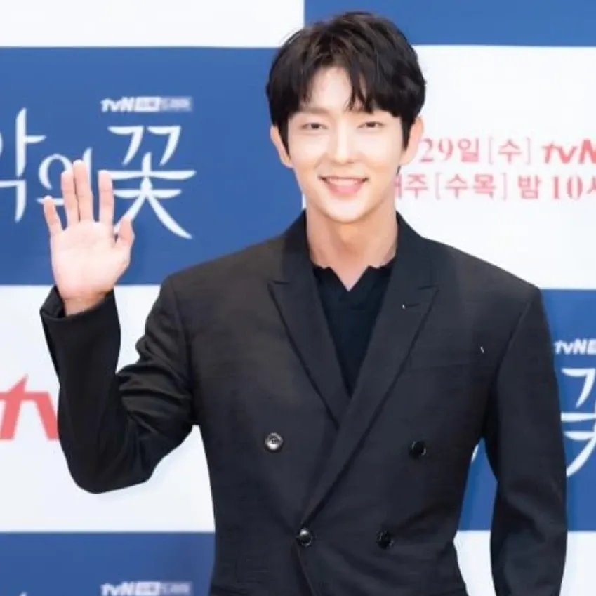 이준기 최근 활동샷