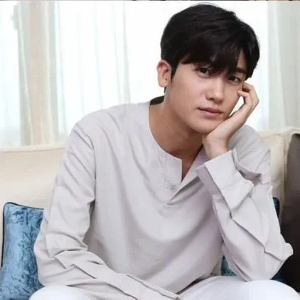 Recent activity shot of Park Hyungsik