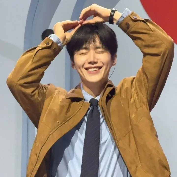 김선호의 최신 사진