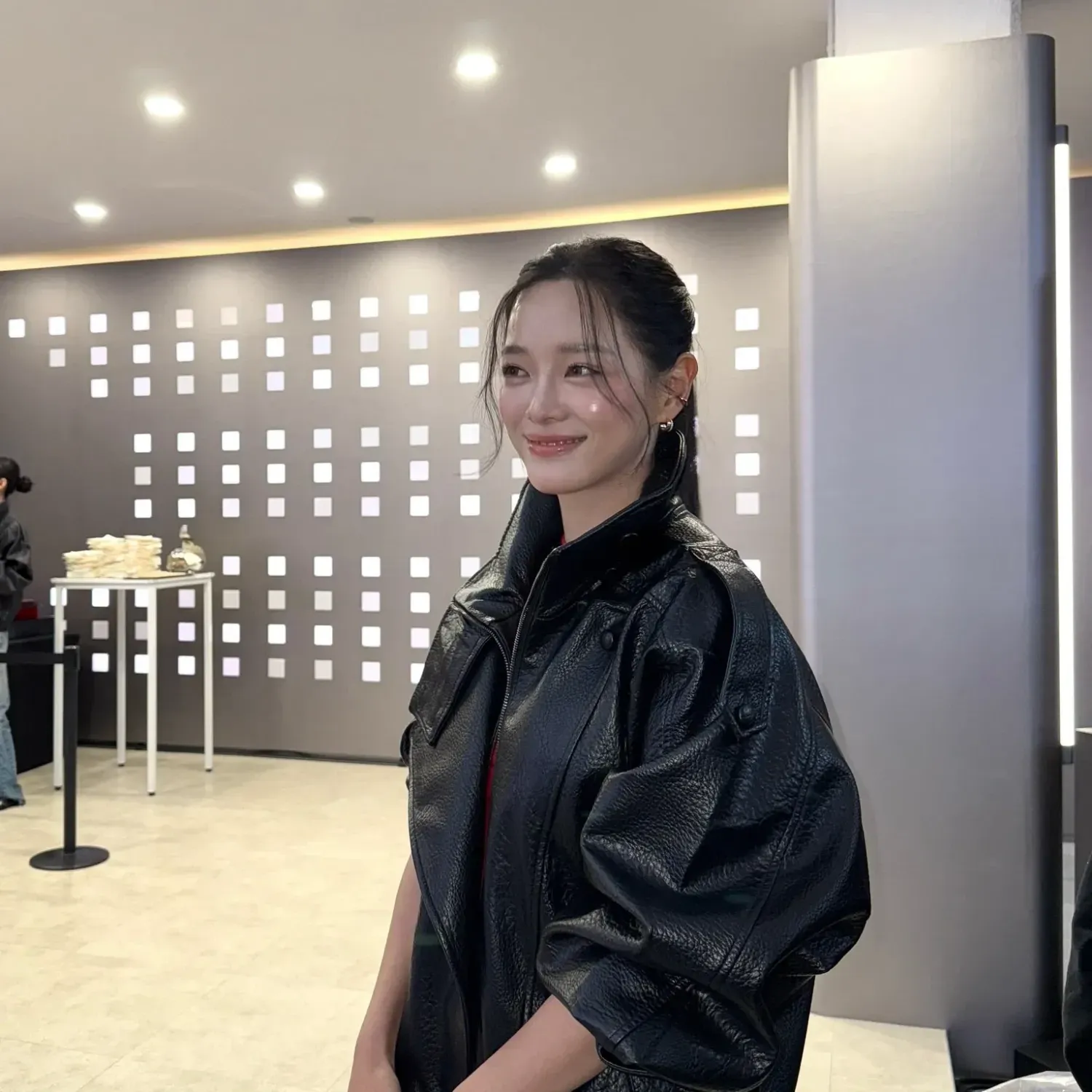 Cuplikan di balik layar dari Kim Sejeong