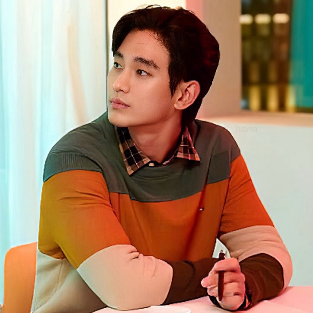 粉丝拍下的金秀贤瞬间