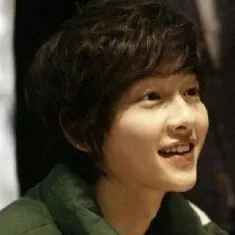 Cuplikan di balik layar dari Song Joongki
