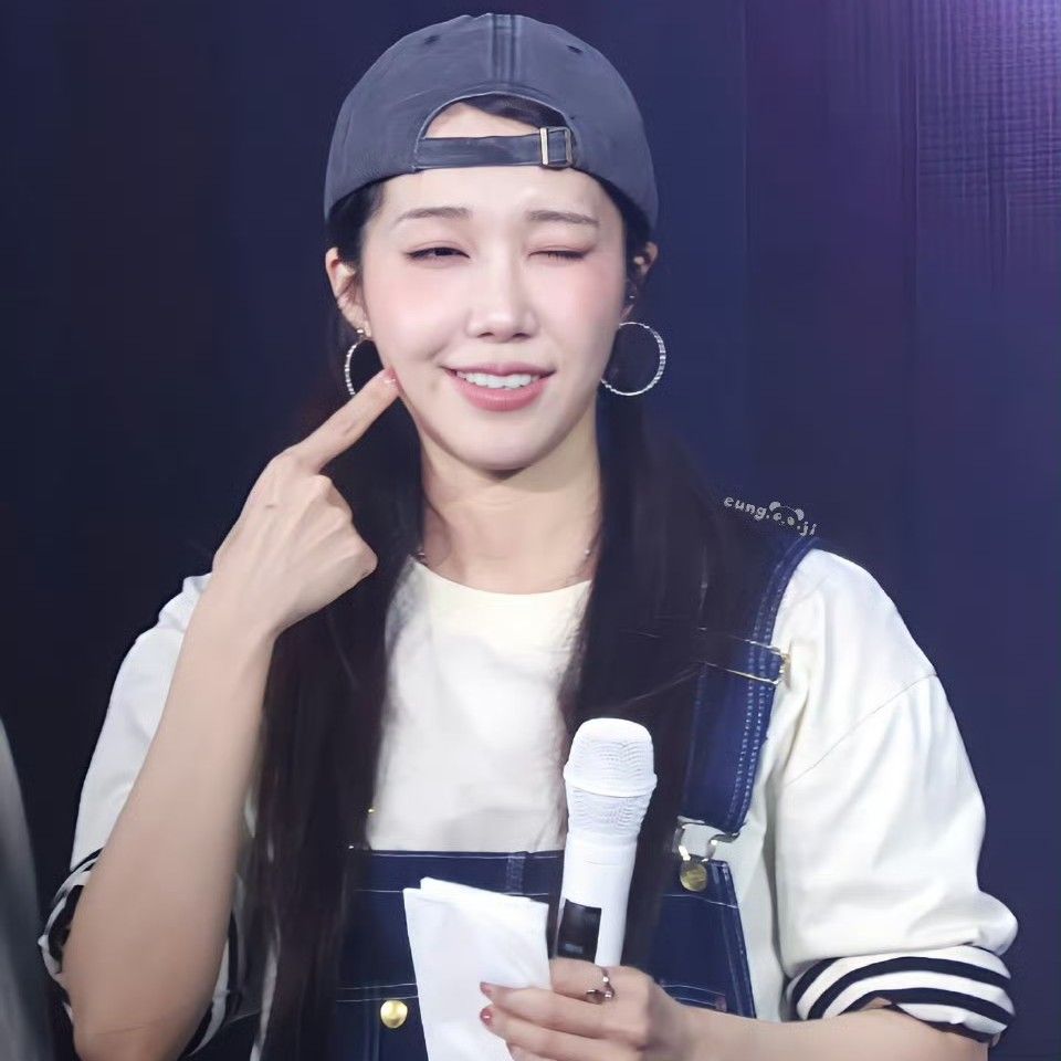 Foto kegiatan terbaru dari Jung Eunji