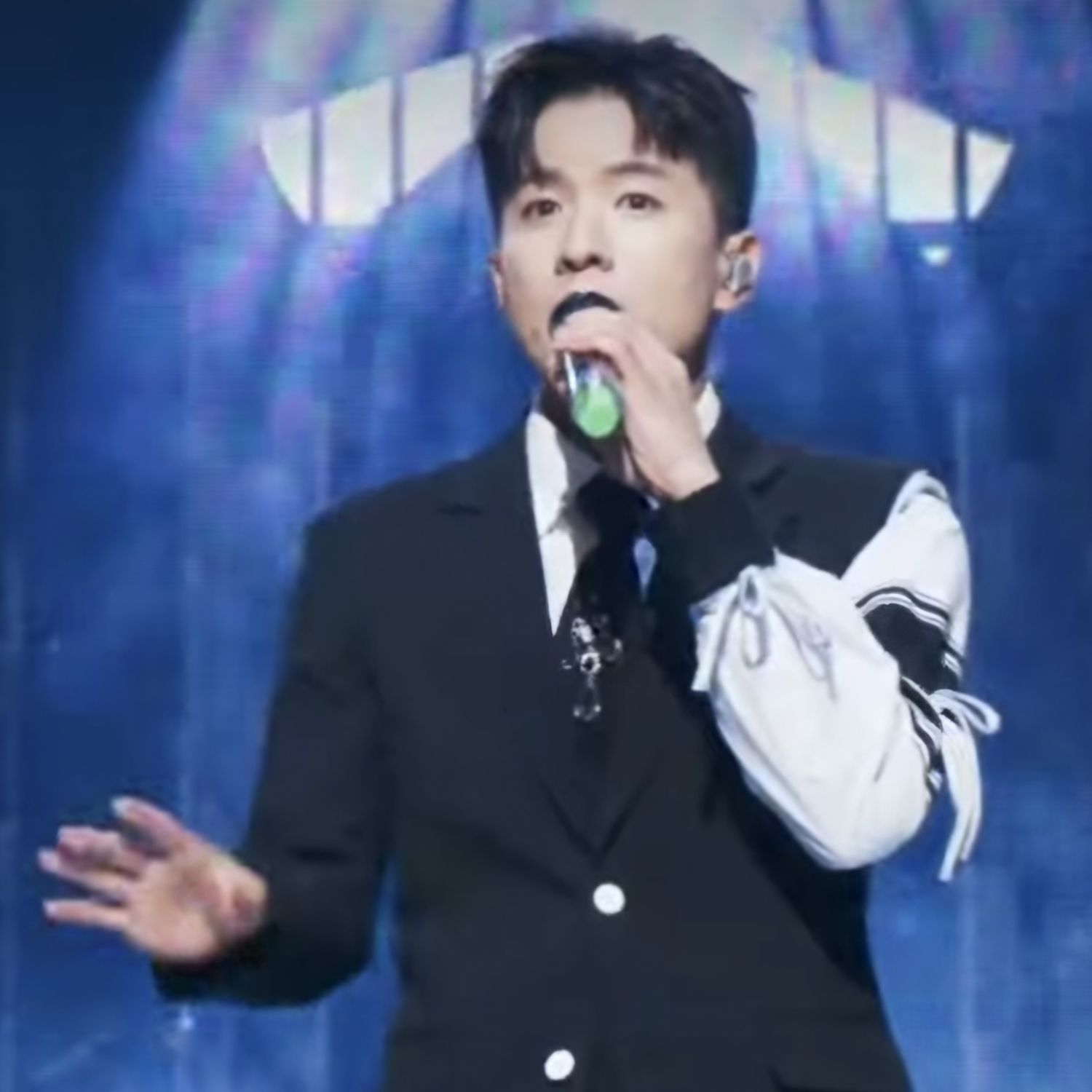 羅泰柱的最新照片