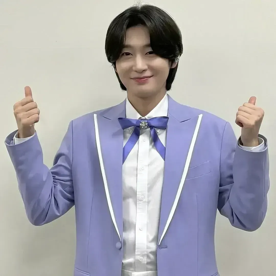 Behind-the-scenes cut of Kim Yongbin