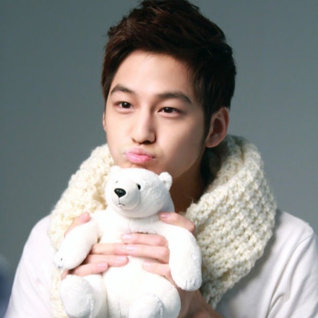 A moment captured by a fan of Kim Bum