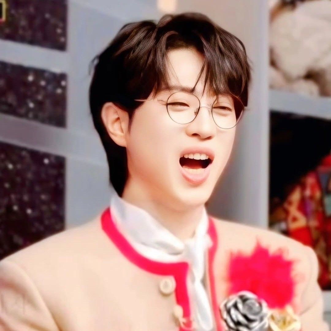 안성훈 최근 활동샷